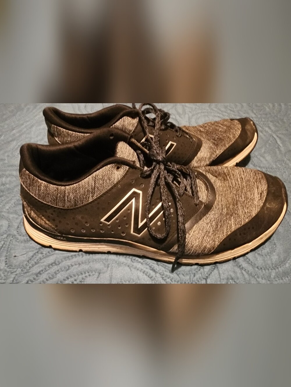 New Balance Womens Grey and Black Knit Lace-Up Sneakers